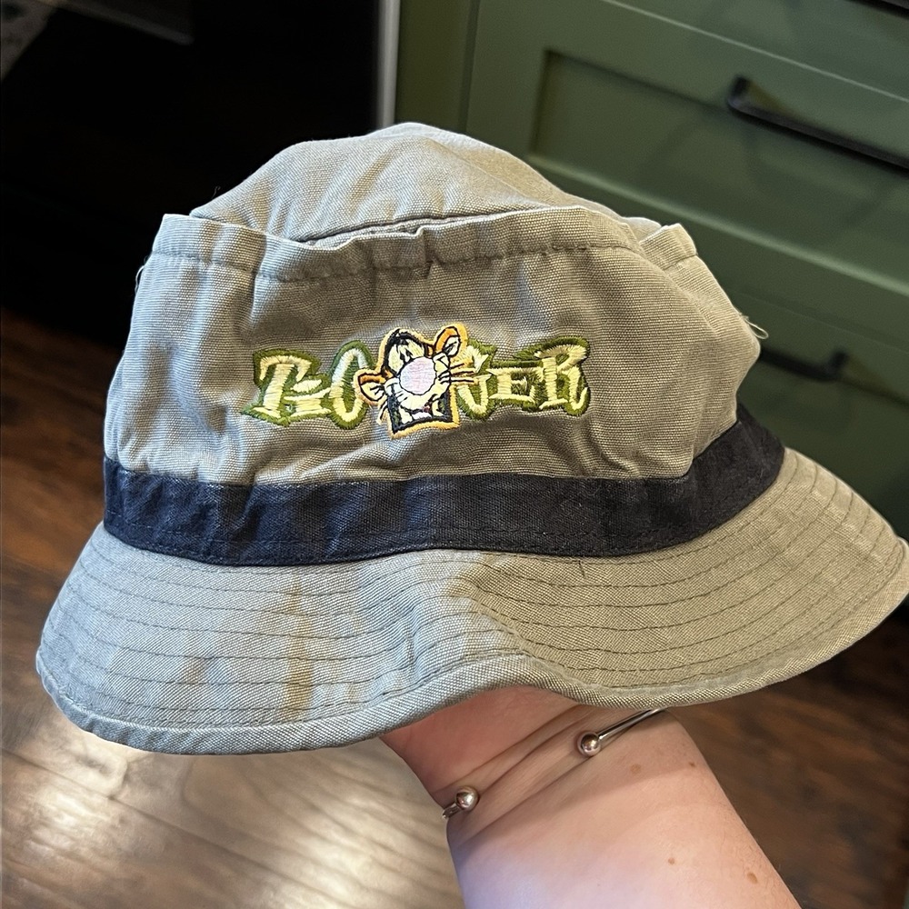 Vintage Y2K Disney World Tigger Embroidered Bucket Hat Adult OSFM